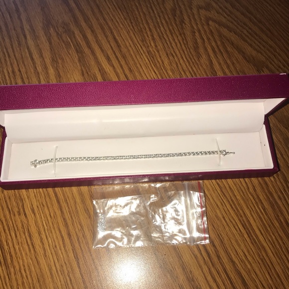 Helzberg Diamonds Jewelry Helzberg Diamond Tennis Bracelet Poshmark